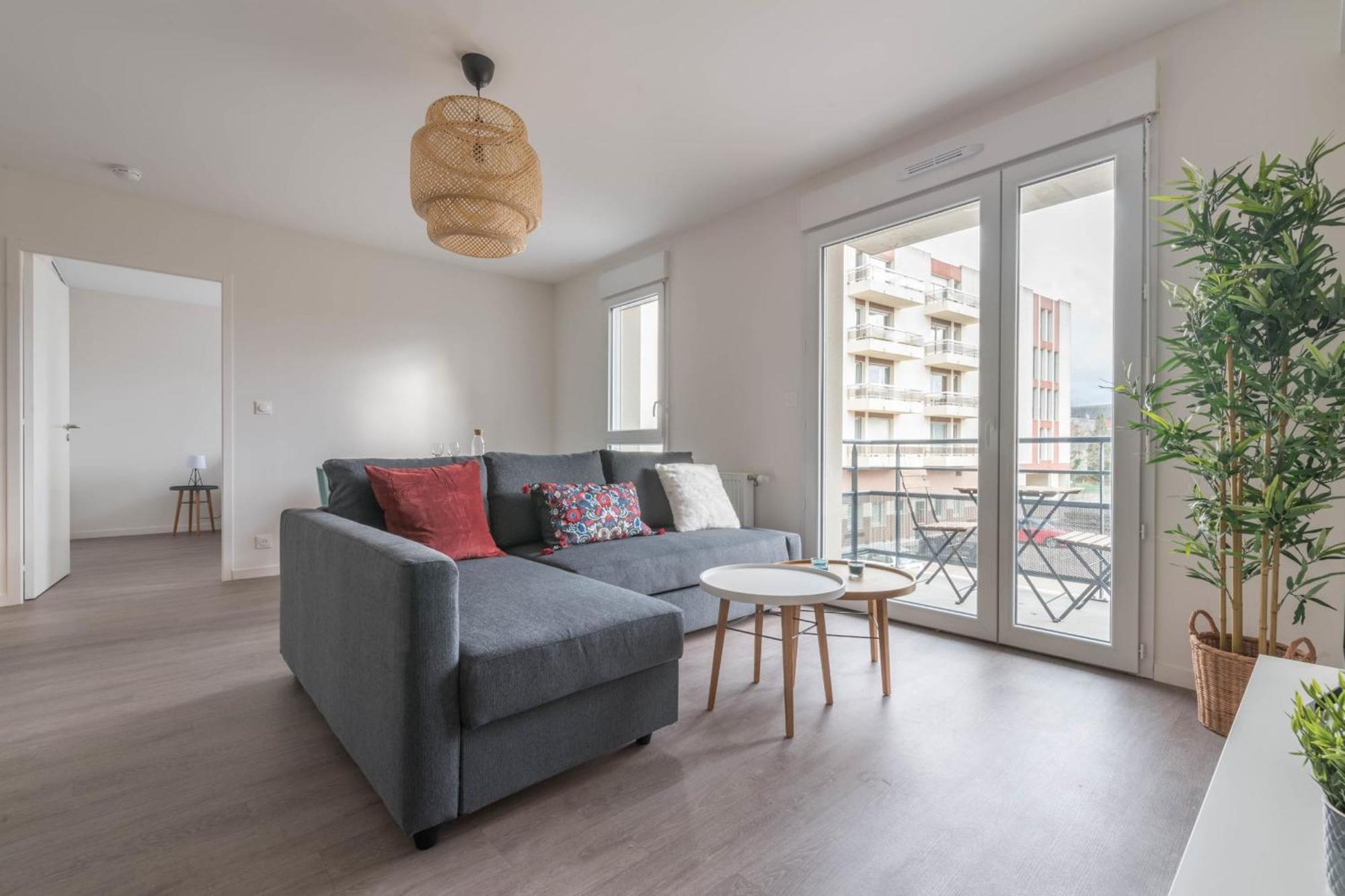 THEO - Appartement proche gare,WIFI,arrivée 24 24 Le Mans Exterior foto