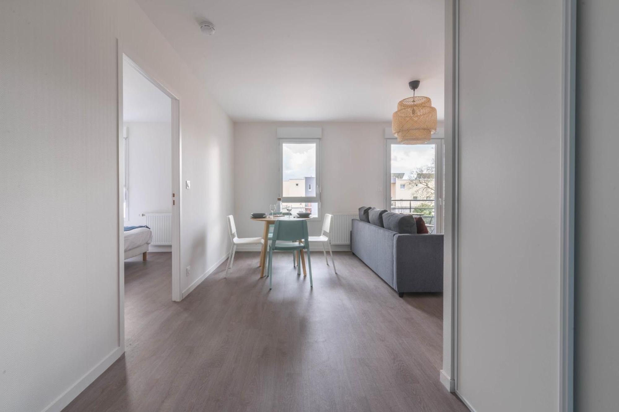 THEO - Appartement proche gare,WIFI,arrivée 24 24 Le Mans Exterior foto
