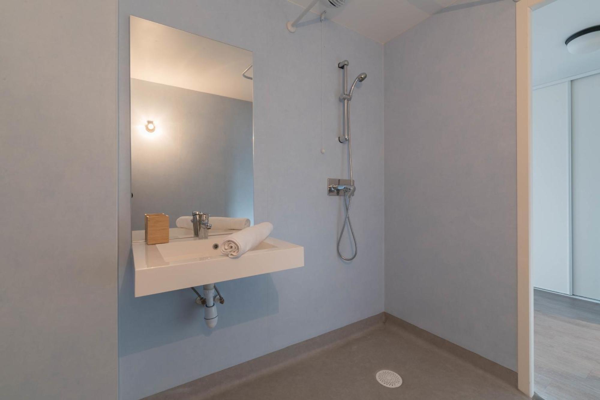 THEO - Appartement proche gare,WIFI,arrivée 24 24 Le Mans Exterior foto
